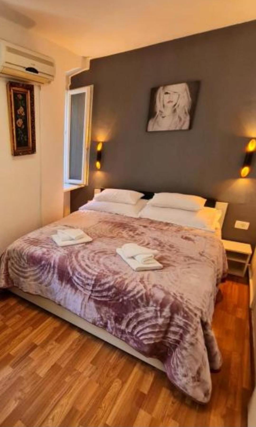 Inchy Accommodation - In The Center Of Diocletian'S Palace Split Exterior foto
